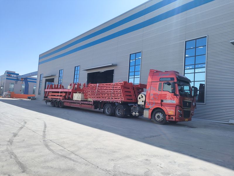 電動葫蘆門式起重機(jī) 4臺 MHxh10t—8m    2臺 MHxh5t—8m      2臺 制作完成，出口哈薩克斯坦交付客戶使用