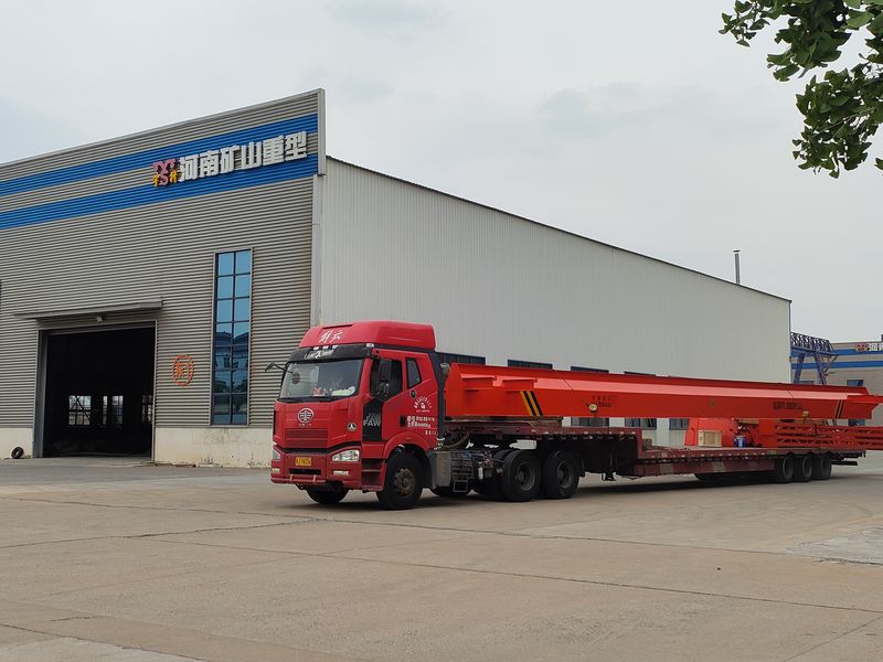 電動葫蘆門式起重機 MHxh10t—20m 制作完成，發(fā)往新疆交付客戶使用。